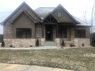 6343 Cliff Dr, Jeffersonville, IN 47130