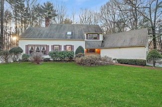 276 Old Farm Rd, Hanover, MA 02339