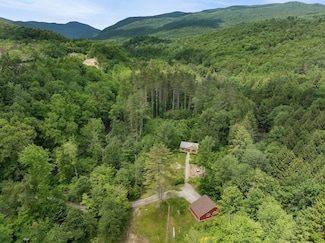 2042 Nebraska Valley Rd, Stowe, VT 05672