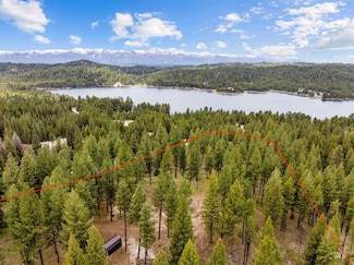 152 Pointes Rd, Cascade, ID 83611