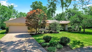 26 Ivy Green Ct, Buffalo, NY 14226