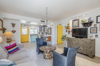 344 S Paseo Sarta Unit C, Green Valley, AZ 85614