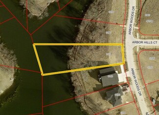 1110 Arbor Woods Dr, Pleasant Hill, IA 50327