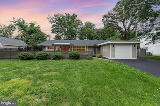 7737 Schelhorn Rd, Alexandria, VA 22306