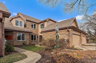 135 Pond Run Cir, Hamilton, OH 45013