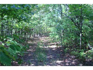 1 Leonard Jackson Rd, Waynesboro, TN 38485