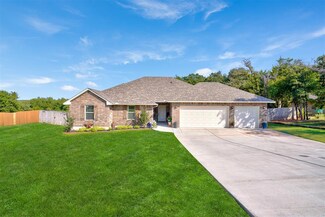 9628 Countryside Ln, Guthrie, OK 73044