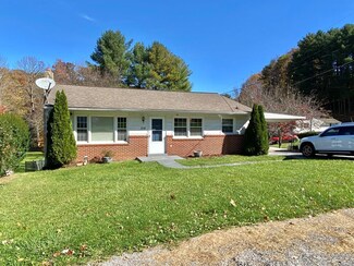 316 Edgewood Rd, Bluefield, VA 24605