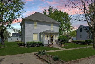 919 E Center St, Paxton, IL 60957