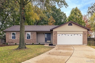 212 Agamemnon Ct, Saint Peters, MO 63376