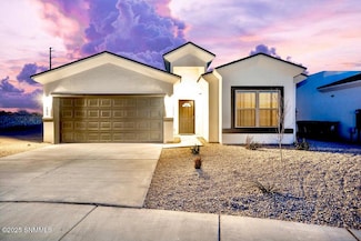 3966 Caspian Rd, Las Cruces, NM 88012