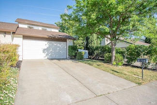 1986 Larchmont Cir, Fairfield, CA 94534