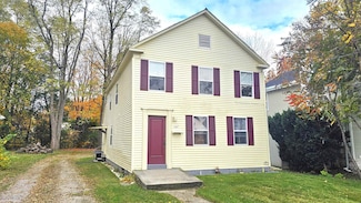 107 Coolidge Ave, Bennington, VT 05201