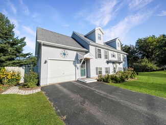 17 Glen Ridge Ln, Saint Albans, VT 05478