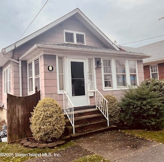 304 Livermore Ave, Staten Island, NY 10314