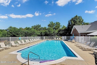 5901 Landers Ave Unit 207, Crestwood, KY 40014