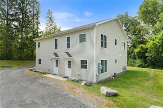 131 Birdseye View Dr, Ithaca, NY 14850