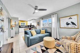 1581 NE 34th Ct Unit 215, Oakland Park, FL 33334