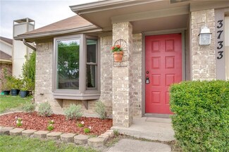 3733 Verlaine Dr, Carrollton, TX 75007