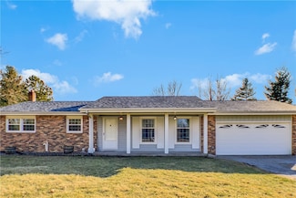 13594 E County Road 720n, Charleston, IL 61920