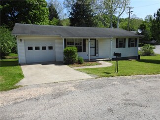 5102 Sally Ln, Charleston, WV 25313