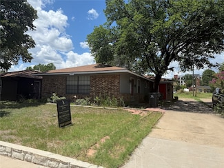 107 Ray St Unit A, Arlington, TX 76010