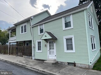 10 Lumber St, Mount Joy, PA 17552