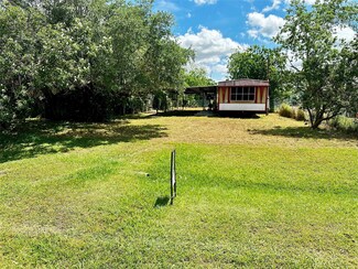 209 Osage St, Refugio, TX 78377