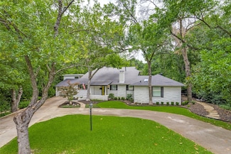 204 Varsity Cir, Arlington, TX 76013