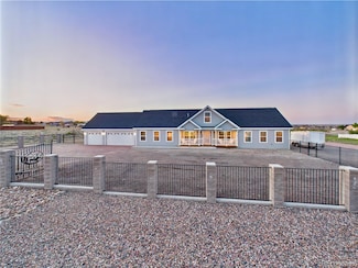 849 E Woodleaf Dr, Pueblo West, CO 81007