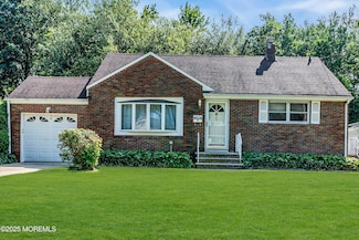 46 Parkview Dr, Hazlet, NJ 07730