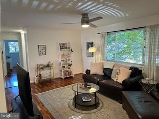 2125 19th St N Unit 7, Arlington, VA 22201
