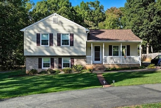 2121 Sunburst Rd, Evington, VA 24550