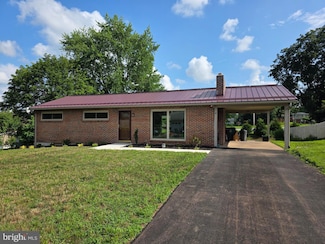 5615 Devon Dr, Harrisburg, PA 17112