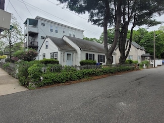 28 Garden St, Malden, MA 02148