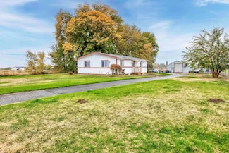 7702 N Griffin Rd, Prosser, WA 99350