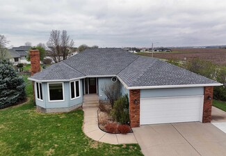 3772 Linden Dr, Columbus, NE 68601