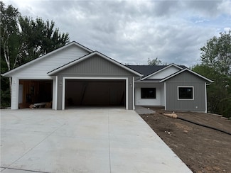 1209 Barbara Jean Dr, Eau Claire, WI 54703