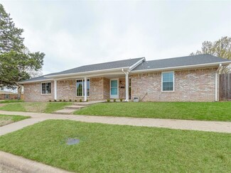 9209 S Youngs Ave, Oklahoma City, OK 73159