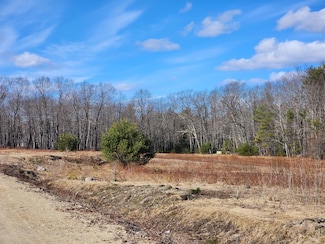 57 Elizabeth Ln, Norway, ME 04268