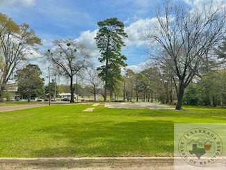 1202 E 12th St, Texarkana, AR 71854