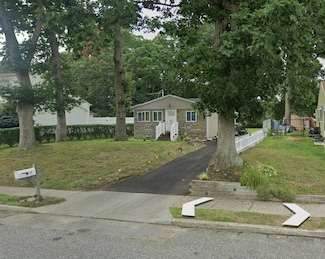 33 Selden Blvd, Centereach, NY 11720
