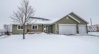 1234 Olivia St SE, New Prague, MN 56071