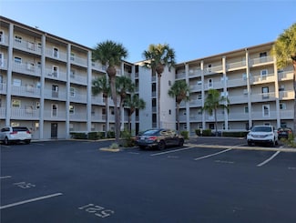 3074 Lake Bayshore Dr Unit O-120, Bradenton, FL 34205