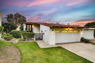 2111 Vista Entrada, Newport Beach, CA 92660
