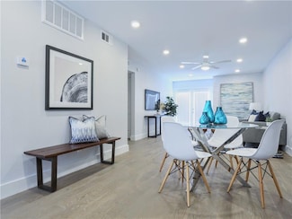 909 Reinli St Unit 217, Austin, TX 78751