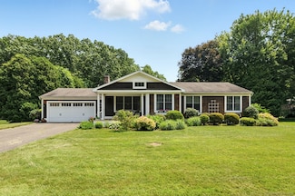 77 Sabina Dr, Southington, CT 06489