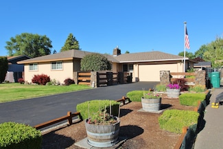 3713 Rio Vista Way, Klamath Falls, OR 97603