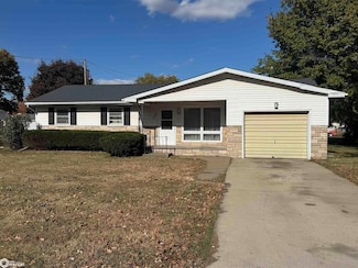 534 Jefferson St, Wapello, IA 52653