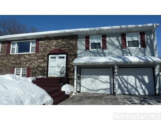 2639 2639 Burke Ave E, North St. Paul, MN 55109